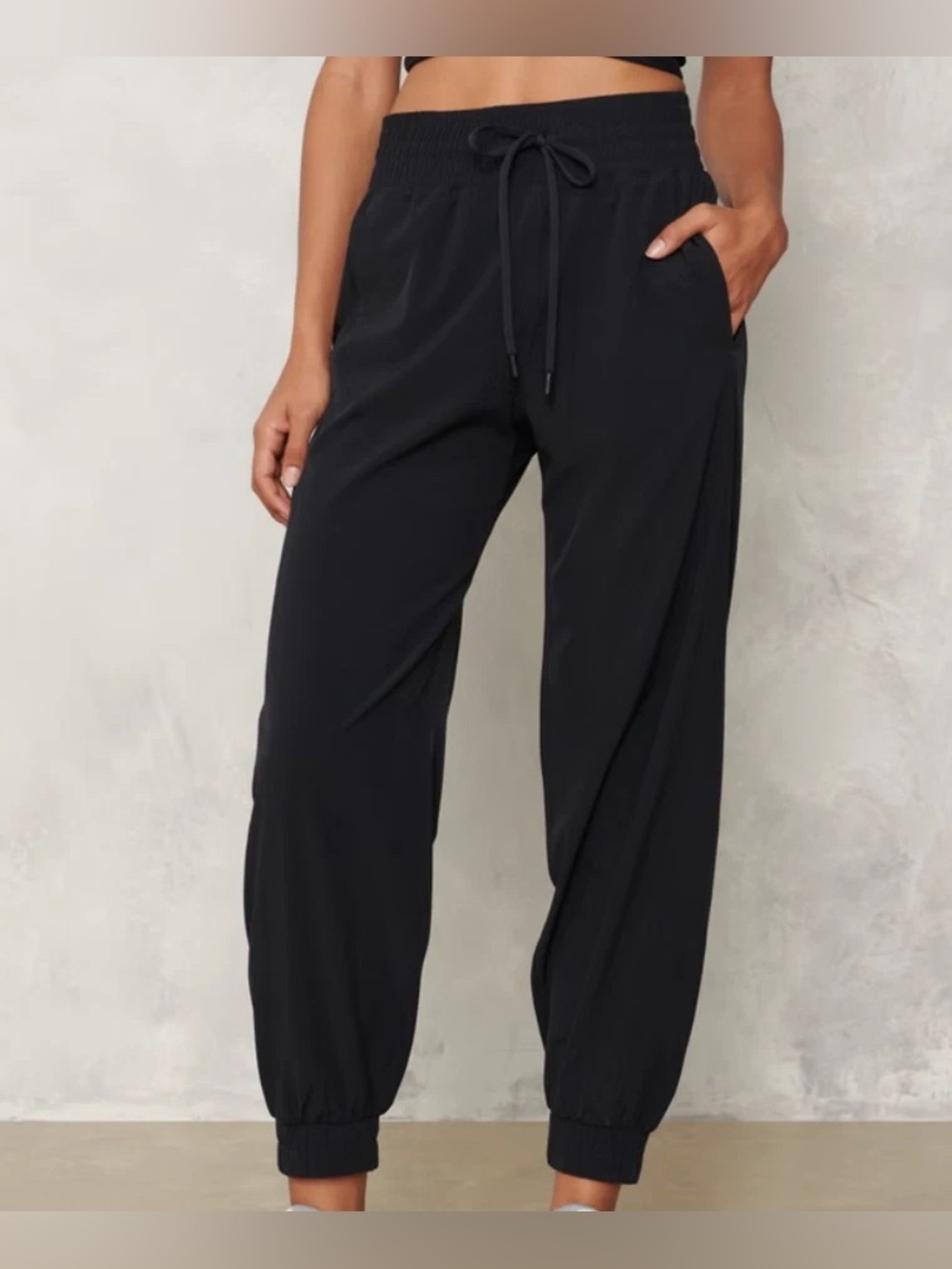 Abercrombie & Fitch Performance Joggers in Black XXS Short